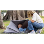 Tente de jeu et lit de voyage portables pour enfants avec matelas, centre d'activités de développement sensoriel à installation instantanée
