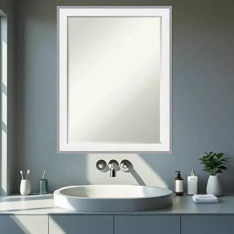 Miroir mural biseauté pour coiffeuse, cadre demi-pouce, Argent Expresso, 24x18 po