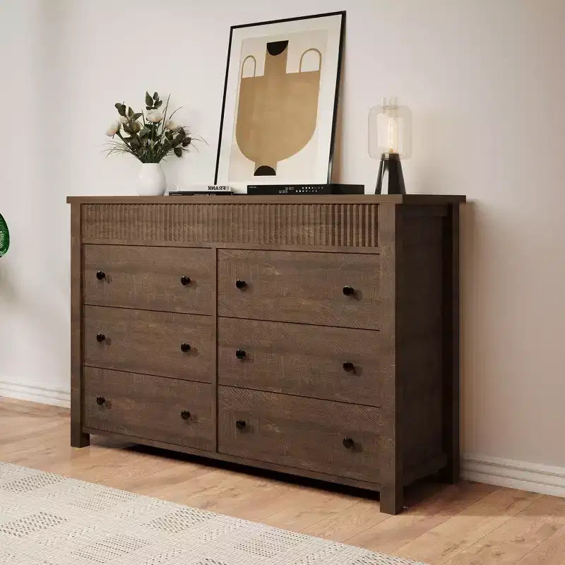 Commode à 6 tiroirs pour chambre à coucher, commode en bois de 47 pouces de large, commode cannelée pouvant servir de meuble TV, organisateur de rangement pour vêtements pour chambre à coucher et couloir