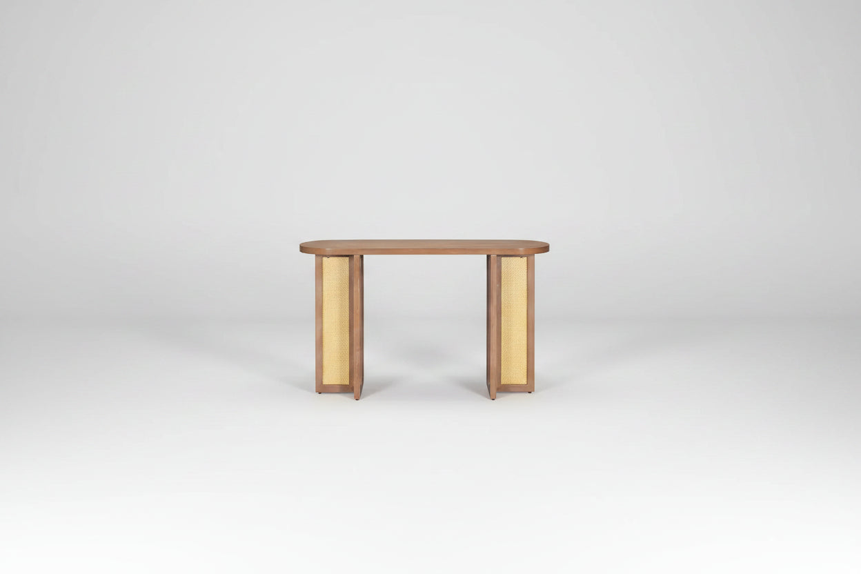 Console étroite en rotin avec plateau ovale et rangement pour salon et entrée