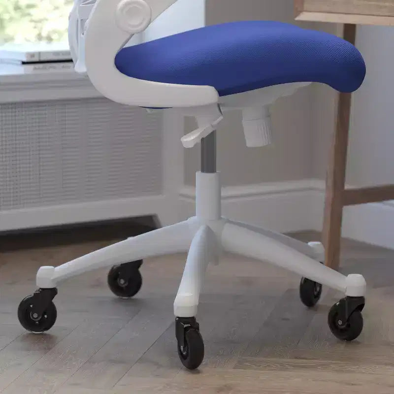 Chaise de bureau ergonomique pivotante mi-dos avec accoudoirs relevables et roulettes transparentes