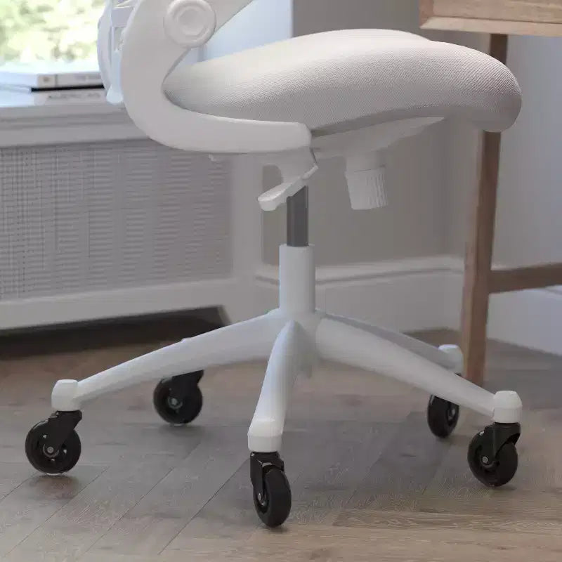 Chaise de bureau ergonomique pivotante mi-dos avec accoudoirs relevables et roulettes transparentes
