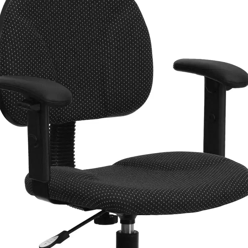 Chaise de bureau à deux vérins avec accoudoirs réglables, plusieurs couleurs